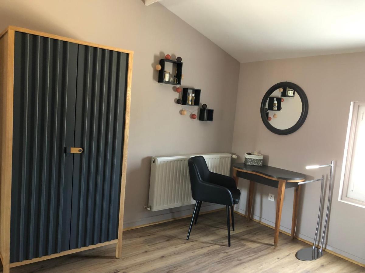 Le Numero 15 Saint-Seurin-sur-l'Isle Exterior foto
