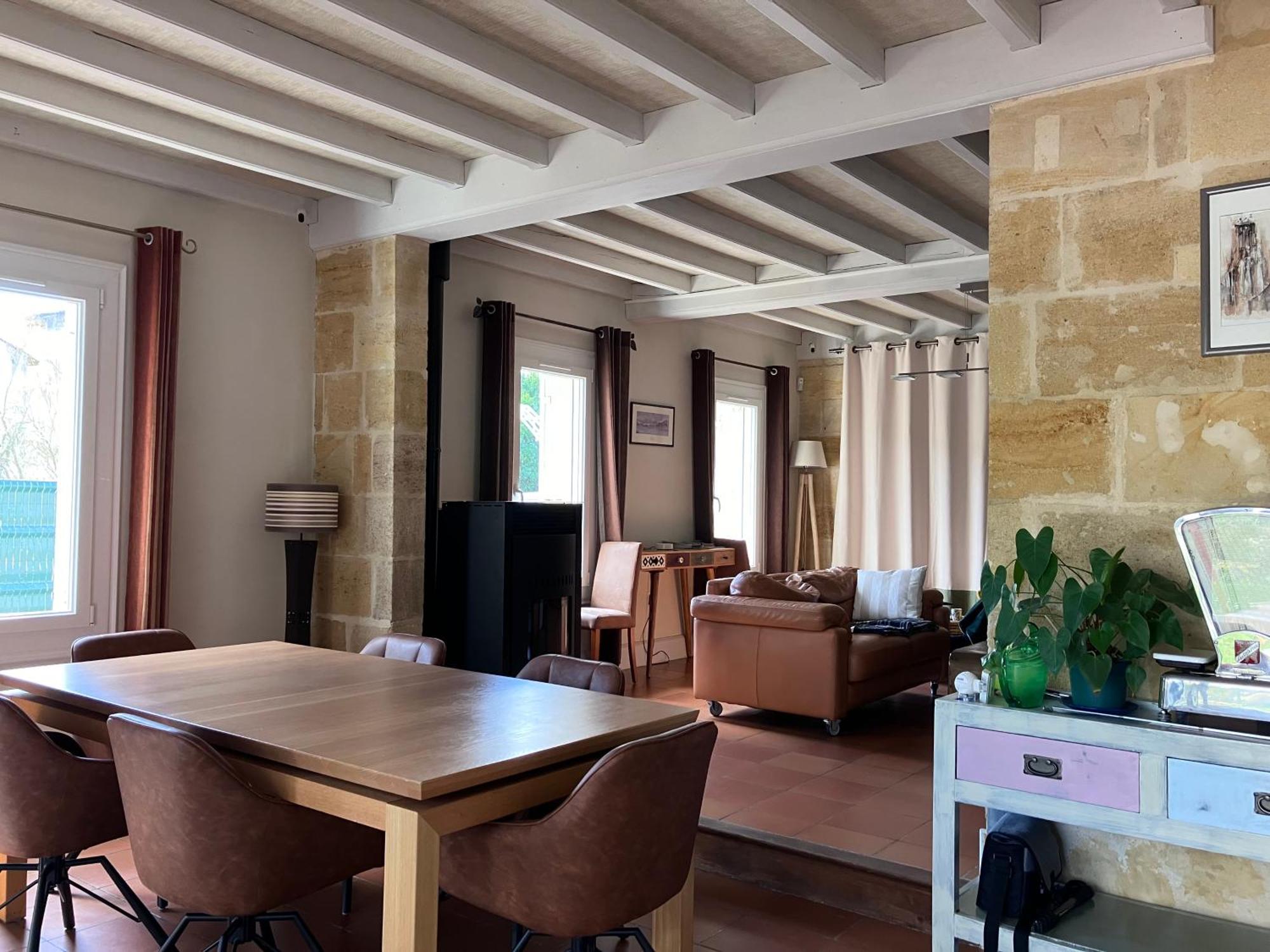 Le Numero 15 Saint-Seurin-sur-l'Isle Exterior foto